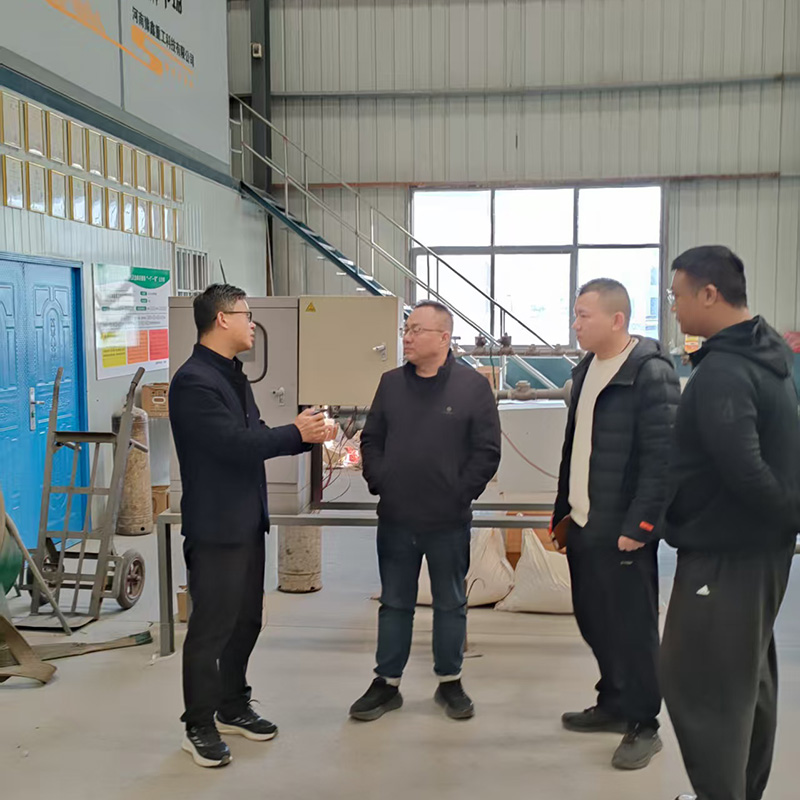 鞏義市開發(fā)區(qū)規(guī)劃局李局長蒞臨我廠指導(dǎo) 共繪高質(zhì)量發(fā)展新藍(lán)圖